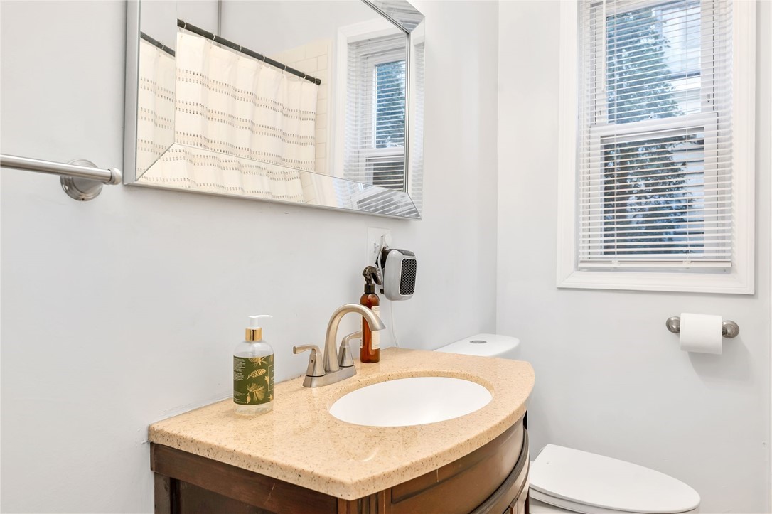 90 University Avenue Providence, RI 02906 - Photo 17 of 41