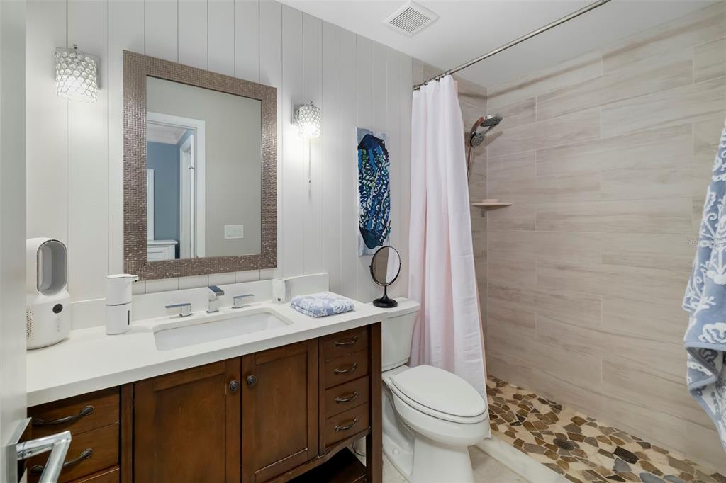 3304 Springmill Circle Sarasota, FL 34239 - Photo 23 of 79 Gallery Image 23