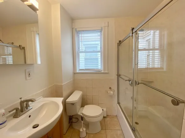 $3,400 | 444 Sumner Street, Unit 3, Boston, MA 02128
