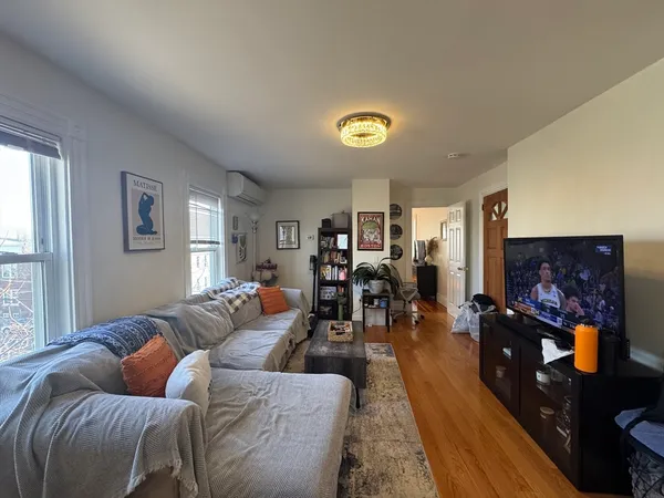 $3,400 | 444 Sumner Street, Unit 3, Boston, MA 02128