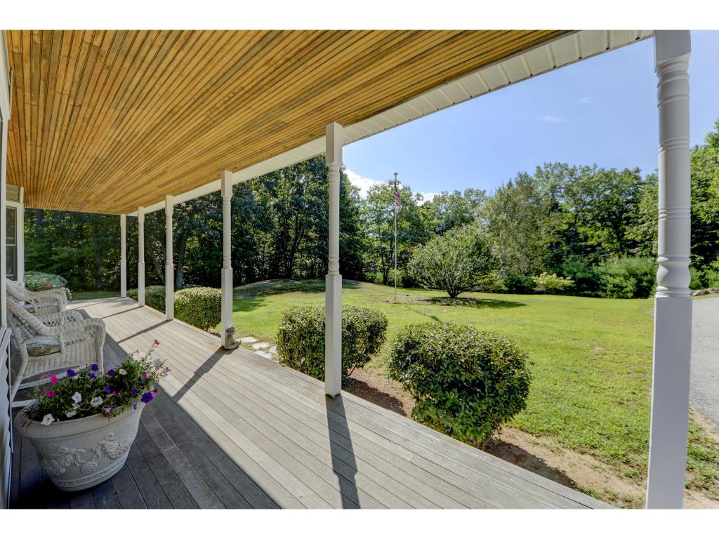 21 Pave Street Road South Berwick, ME 03908 - Photo 4 of 36 Gallery Image 4