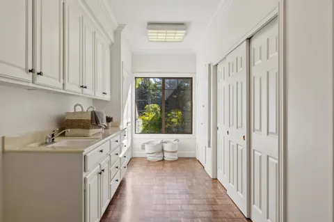 $5,888,000 | 1080 Macadamia Drive, Hillsborough, CA 94010