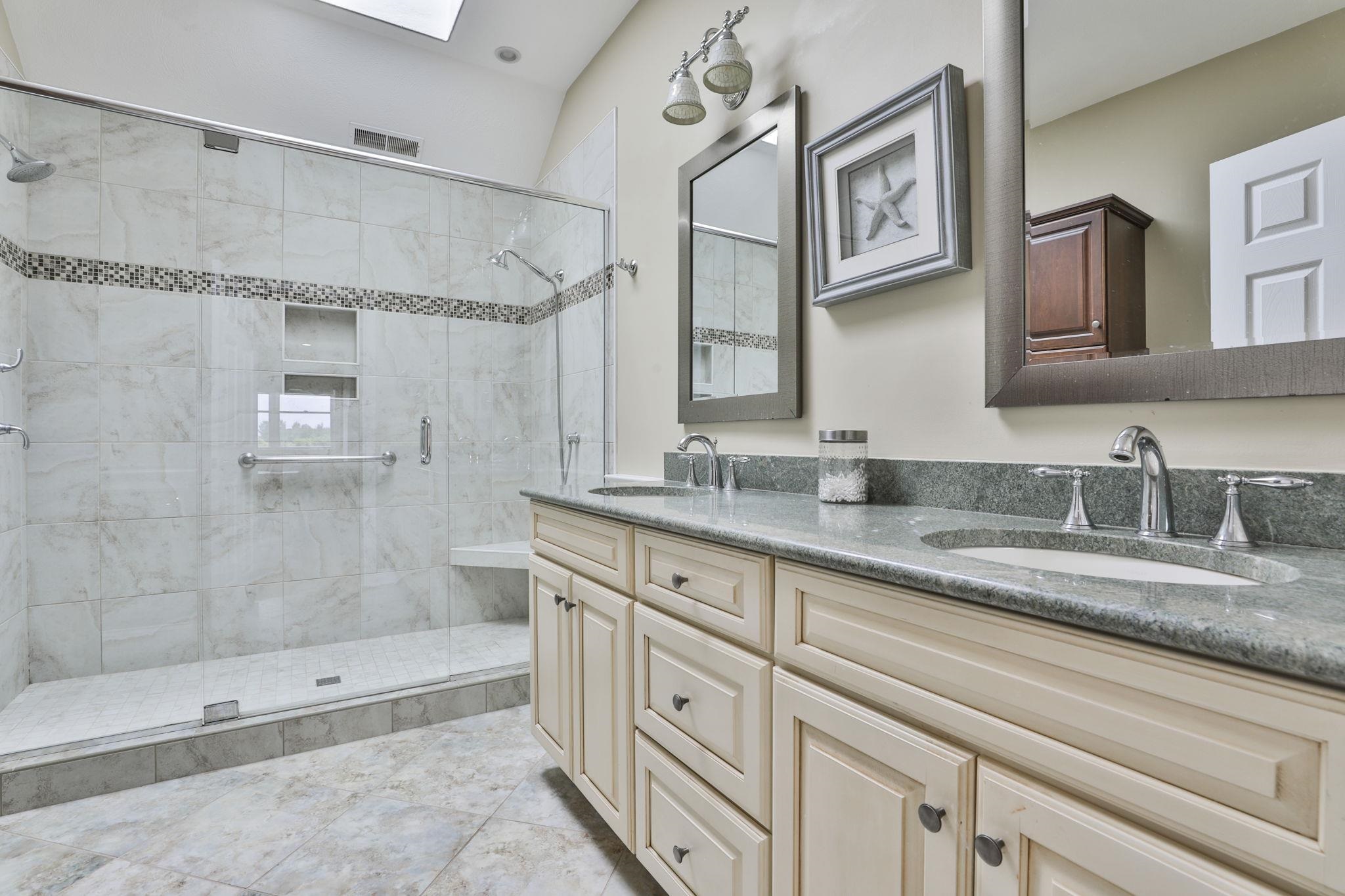 97 Hawthorne Village Road Nashua, NH 03062 - Photo 33 of 51 Gallery Image 33