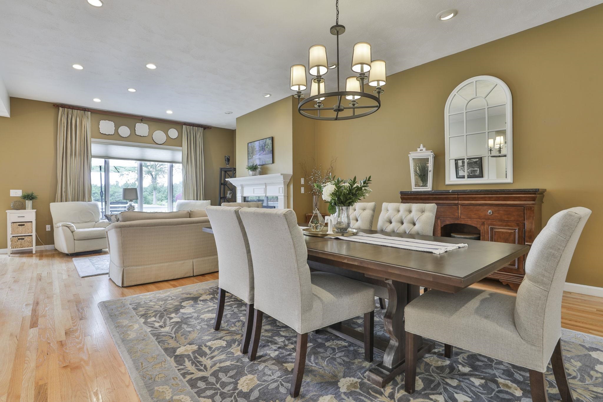 97 Hawthorne Village Road Nashua, NH 03062 - Photo 5 of 51 Gallery Image 5