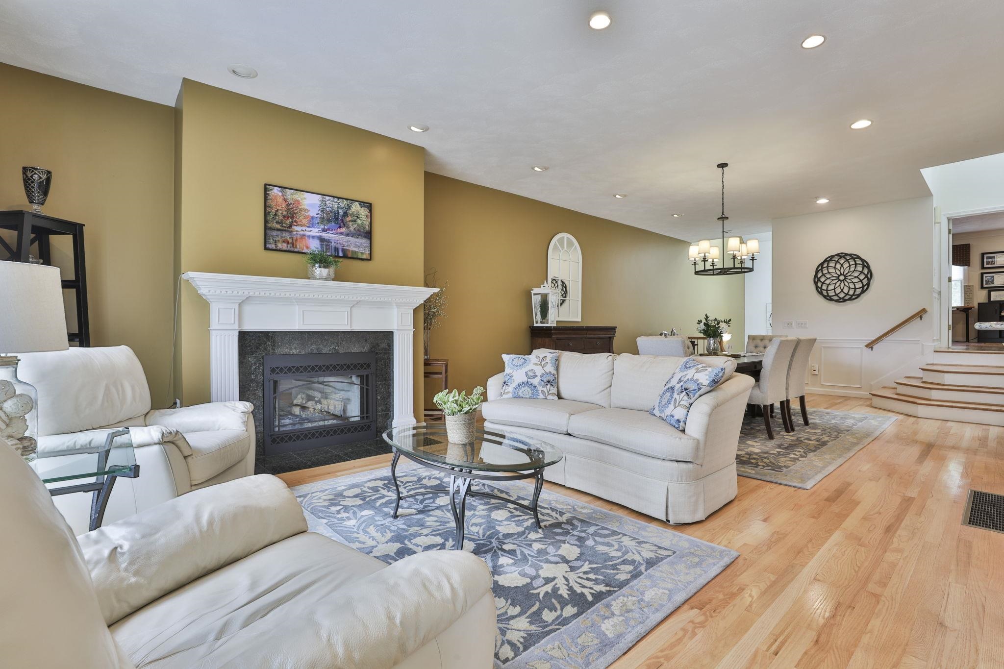 97 Hawthorne Village Road Nashua, NH 03062 - Photo 9 of 51 Gallery Image 9