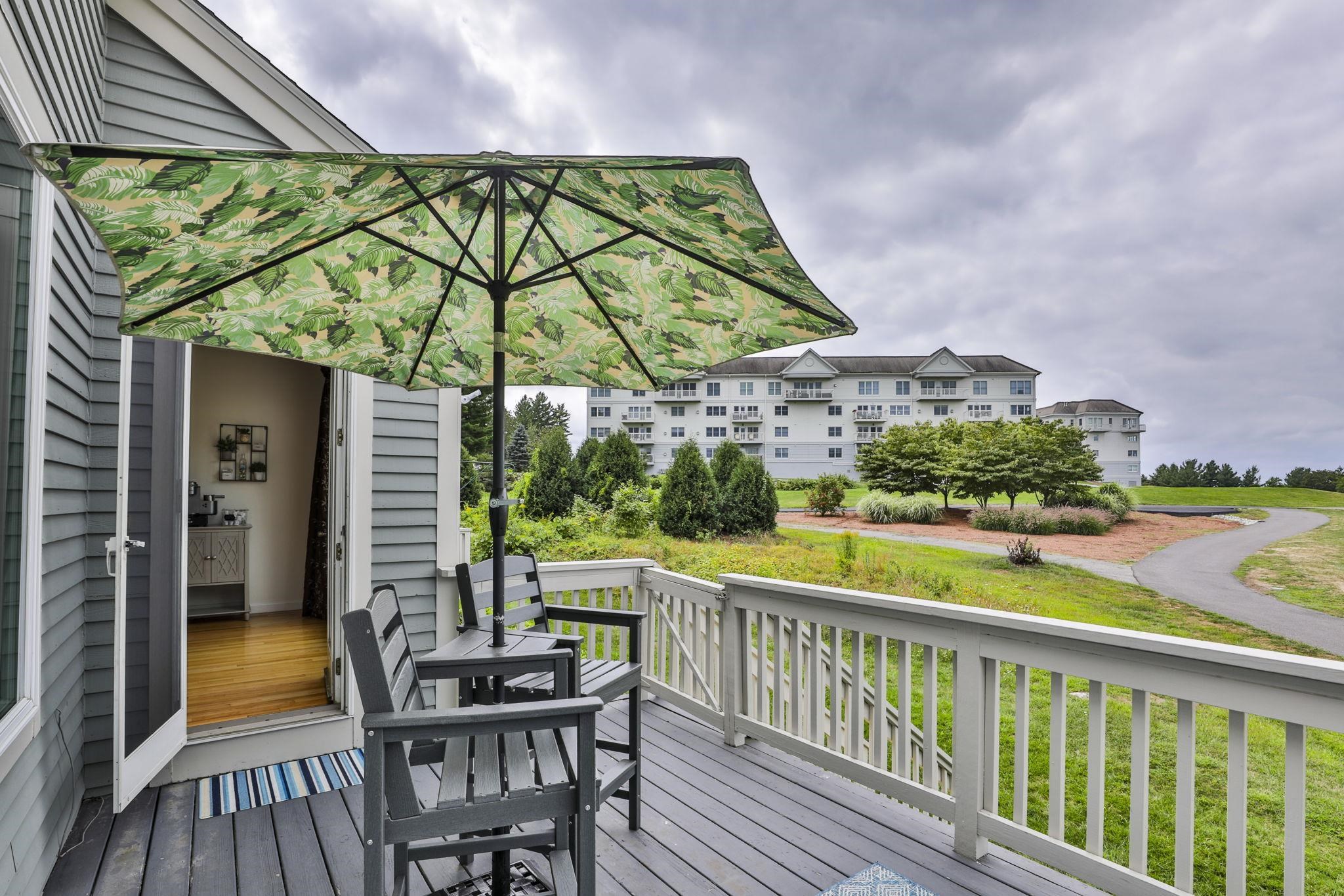 97 Hawthorne Village Road Nashua, NH 03062 - Photo 10 of 51 Gallery Image 10