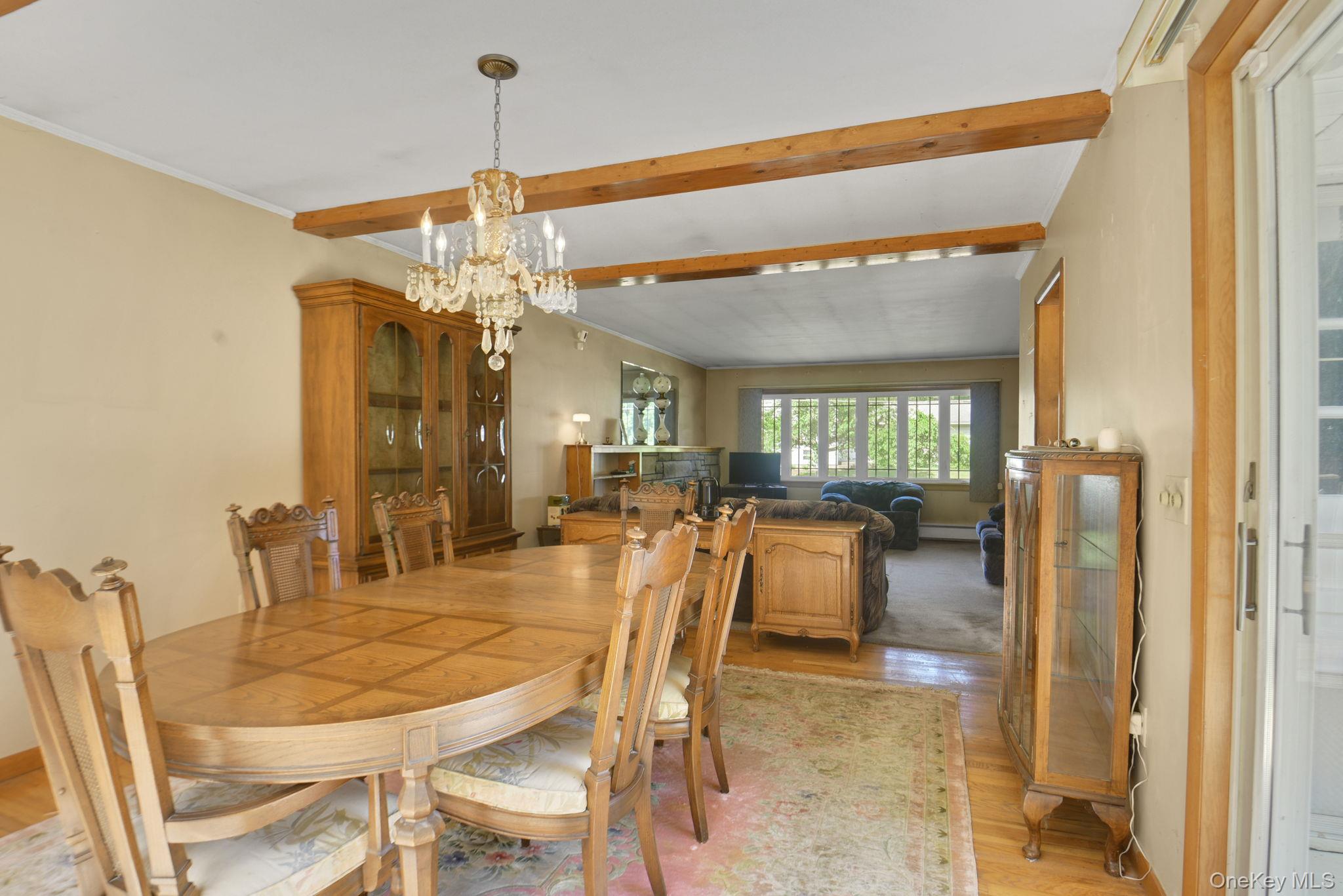 22 Greenvale Farms Road Poughkeepsie, NY 12603 - Photo 9 of 37