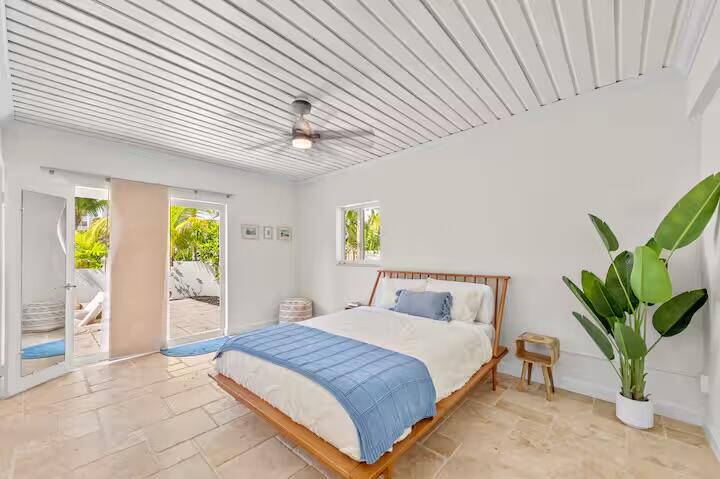 2780 Northeast 16th Street Pompano Beach, FL 33062 - Photo 22 of 75 IMG_3595