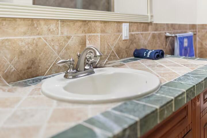 2780 Northeast 16th Street Pompano Beach, FL 33062 - Photo 24 of 75 IMG_3602