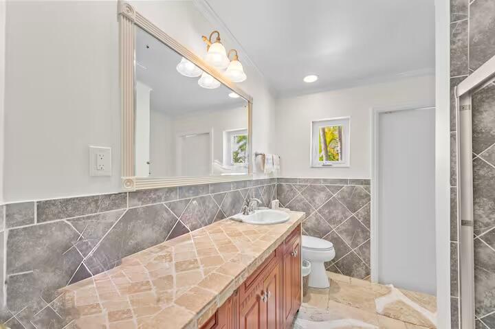 2780 Northeast 16th Street Pompano Beach, FL 33062 - Photo 30 of 75 IMG_3585