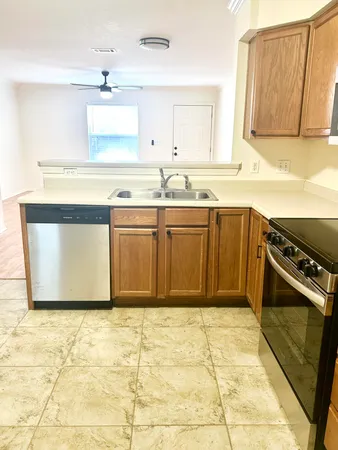 $1,700 | 1832 Shay-Lin Court, Unit 1832, Niceville, FL 32578