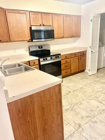 $1,700 | 1832 Shay-Lin Court, Unit 1832, Niceville, FL 32578