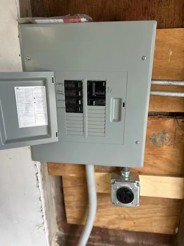 $407,900 | 329 South Monterey Avenue, Villa Park, IL 60181