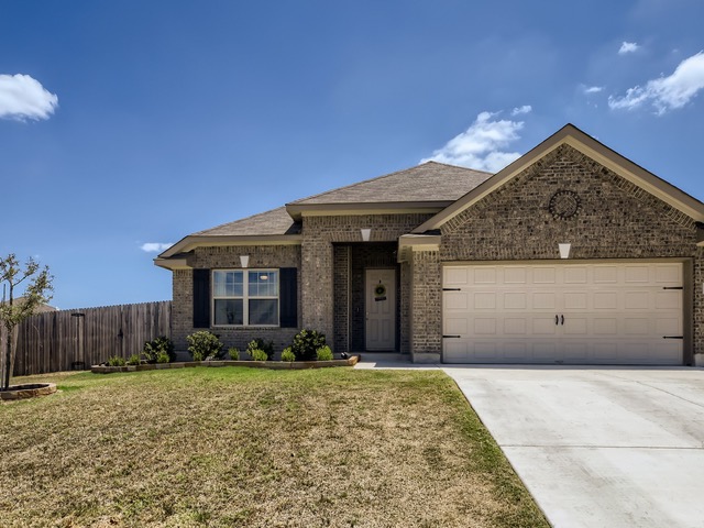 195 Star Light Way Kyle, TX 78640 - Photo 2 of 28