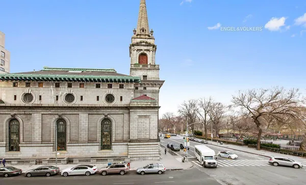$7,400 | 360 Central Park West, Unit 5A | Upper West Side