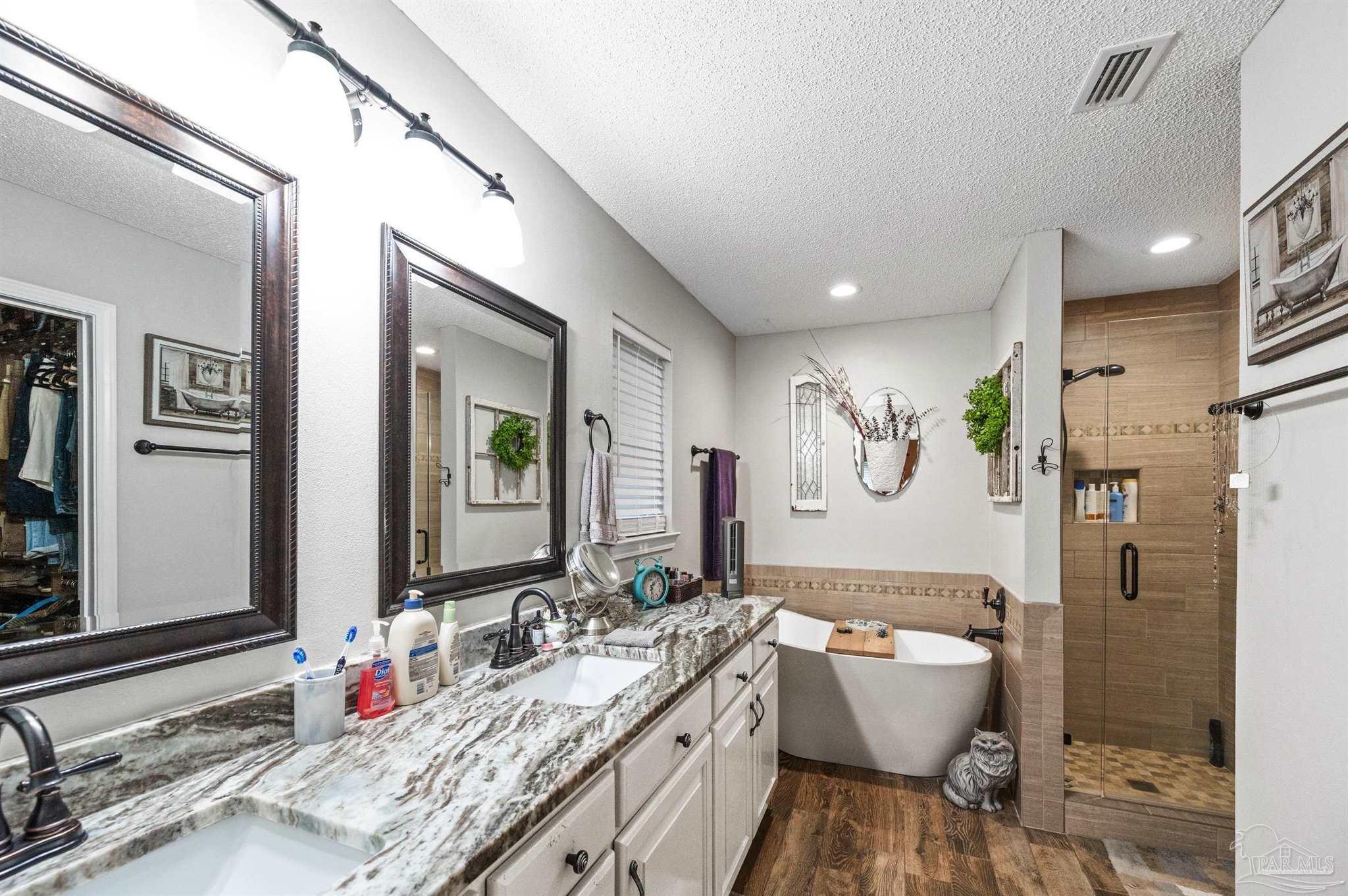 1552 Silver Ridge Drive Cantonment, FL 32533 - Photo 33 of 42 Gallery Image 33