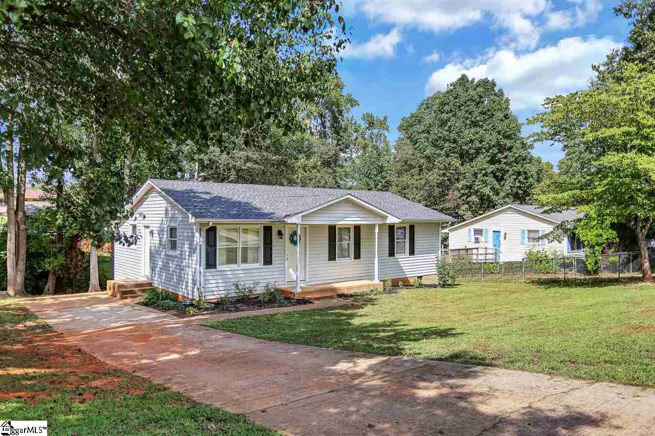 415 Pisgah Lane Inman, SC 29349 - Photo 1 of 32
