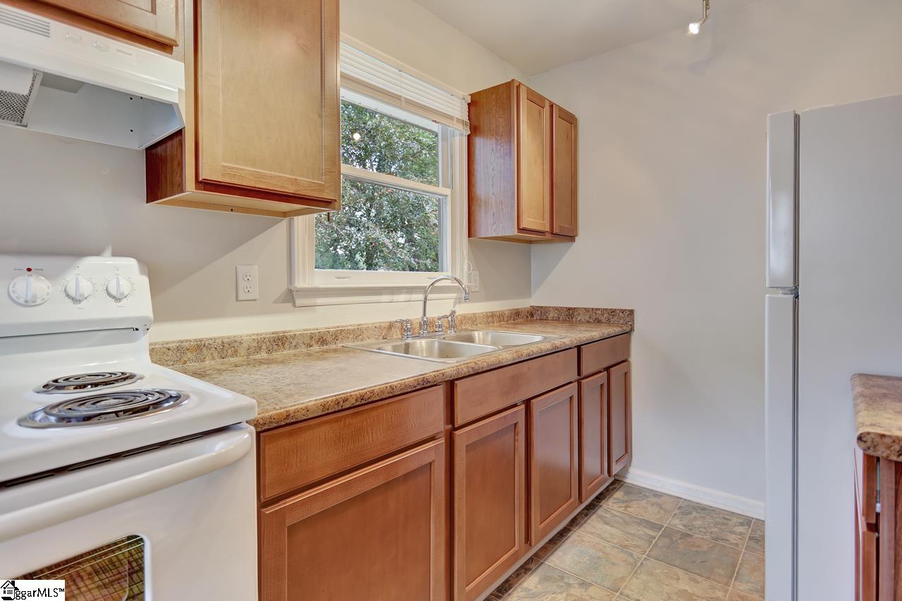 415 Pisgah Lane Inman, SC 29349 - Photo 14 of 32