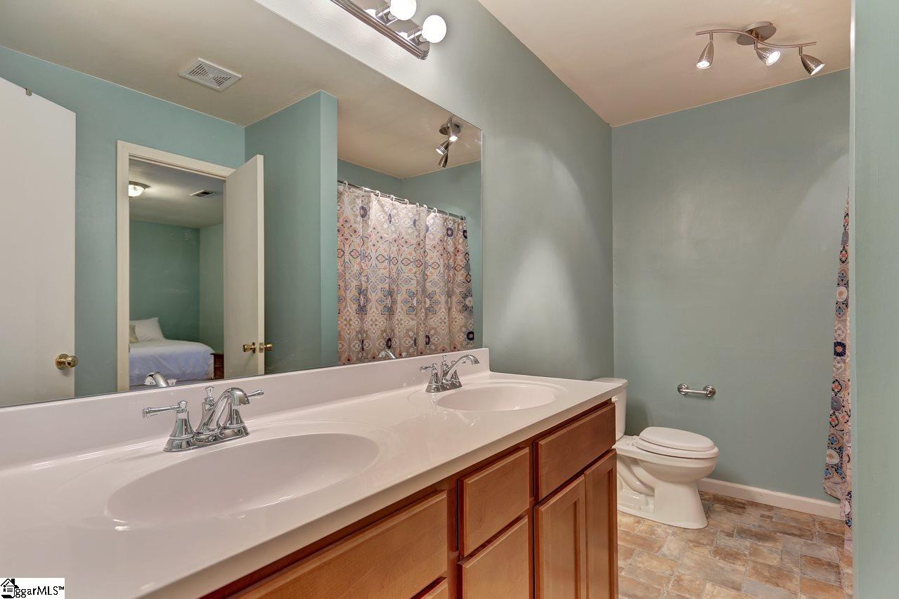 415 Pisgah Lane Inman, SC 29349 - Photo 19 of 32