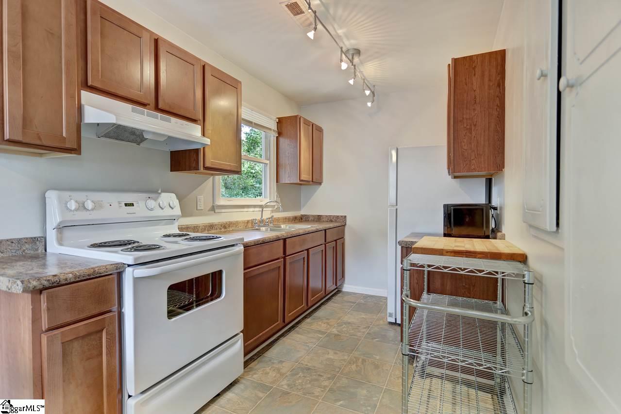 415 Pisgah Lane Inman, SC 29349 - Photo 10 of 32
