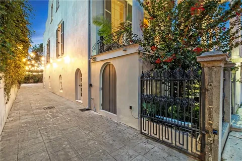 $3,900,000 | 521 Dauphine Street, New Orleans, LA 70112