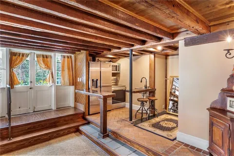 $3,900,000 | 521 Dauphine Street, New Orleans, LA 70112