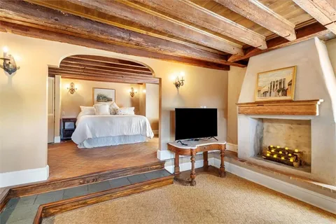 $3,900,000 | 521 Dauphine Street, New Orleans, LA 70112