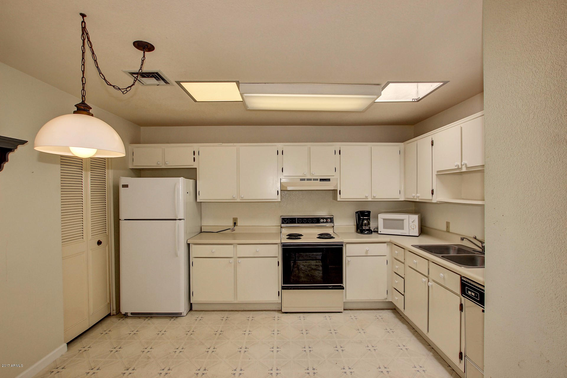 14300 West Bell Road, Unit 447 Surprise, AZ 85374 - Photo 15 of 48 Bell (14)
