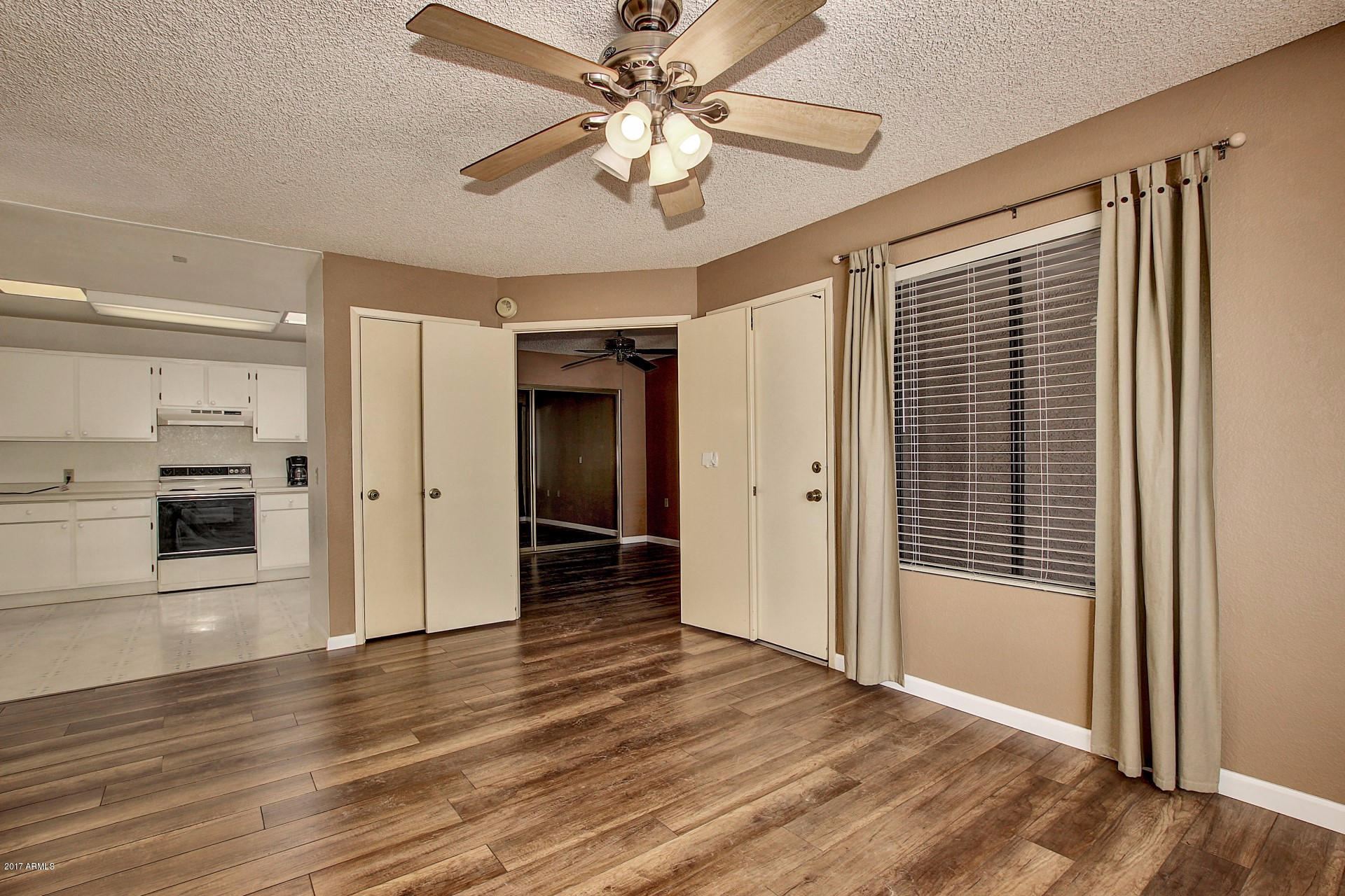14300 West Bell Road, Unit 447 Surprise, AZ 85374 - Photo 2 of 48 Bell (8)