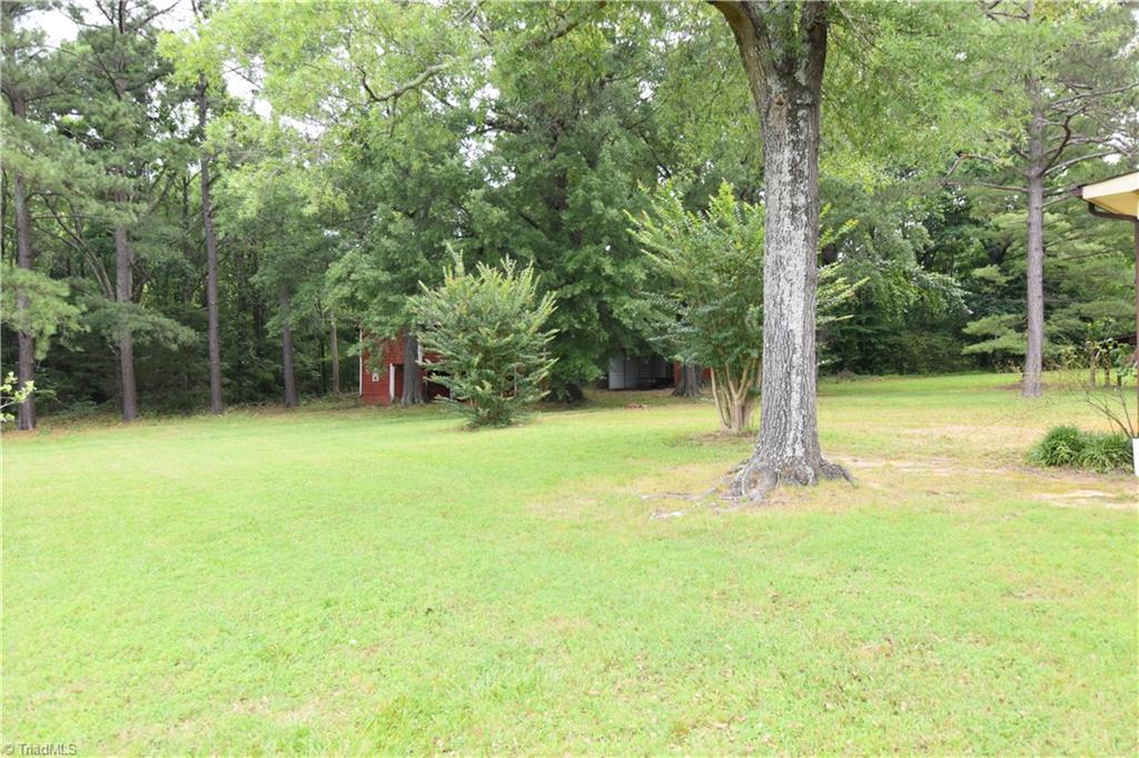 334 Jarrett Road Thomasville, NC 27360 - Photo 13 of 28 Gallery Image 13