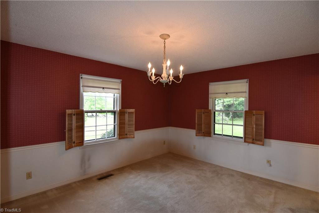 334 Jarrett Road Thomasville, NC 27360 - Photo 23 of 28 Gallery Image 23