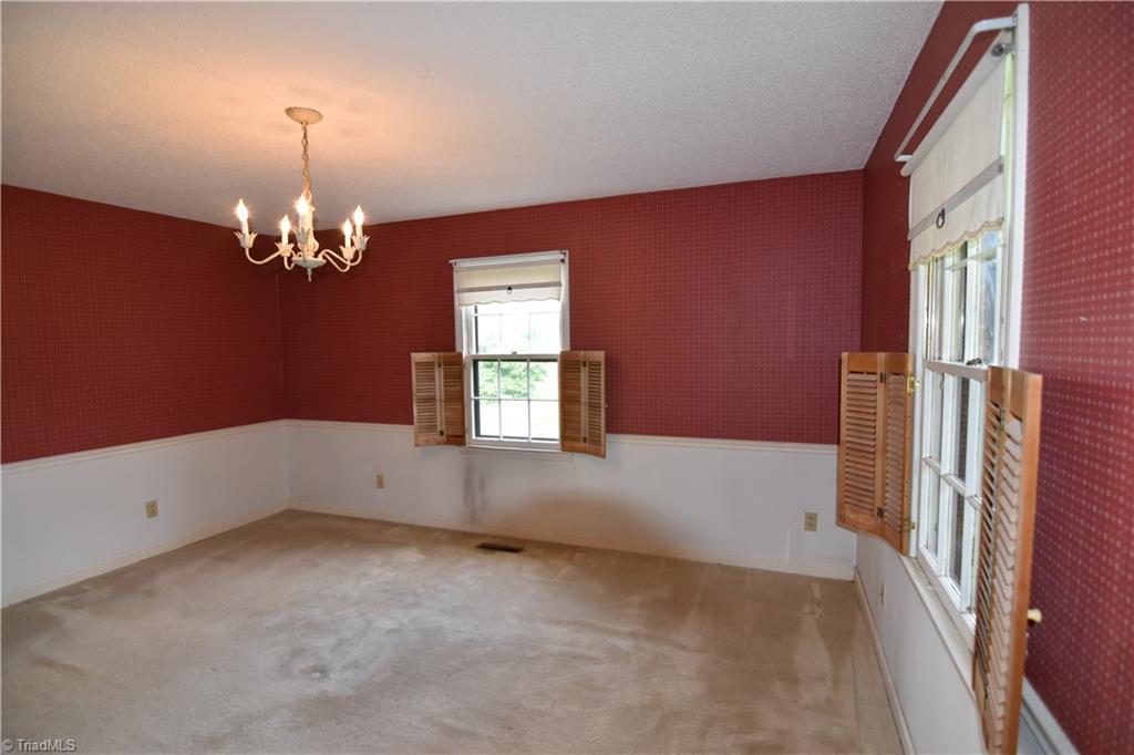 334 Jarrett Road Thomasville, NC 27360 - Photo 24 of 28 Gallery Image 24