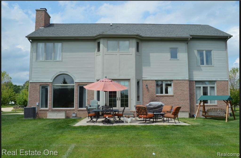 48005 Gladstone Road Canton, MI 48188 - Photo 33 of 62 Back of home