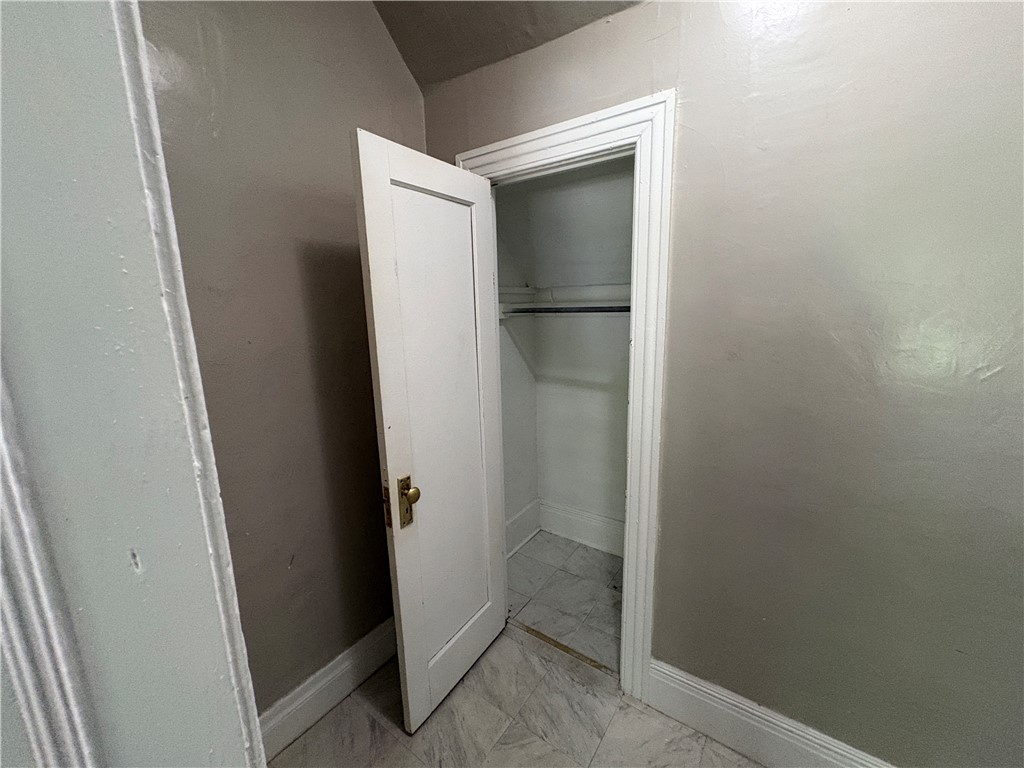 15 Home Place Rochester, NY 14611 - Photo 11 of 36