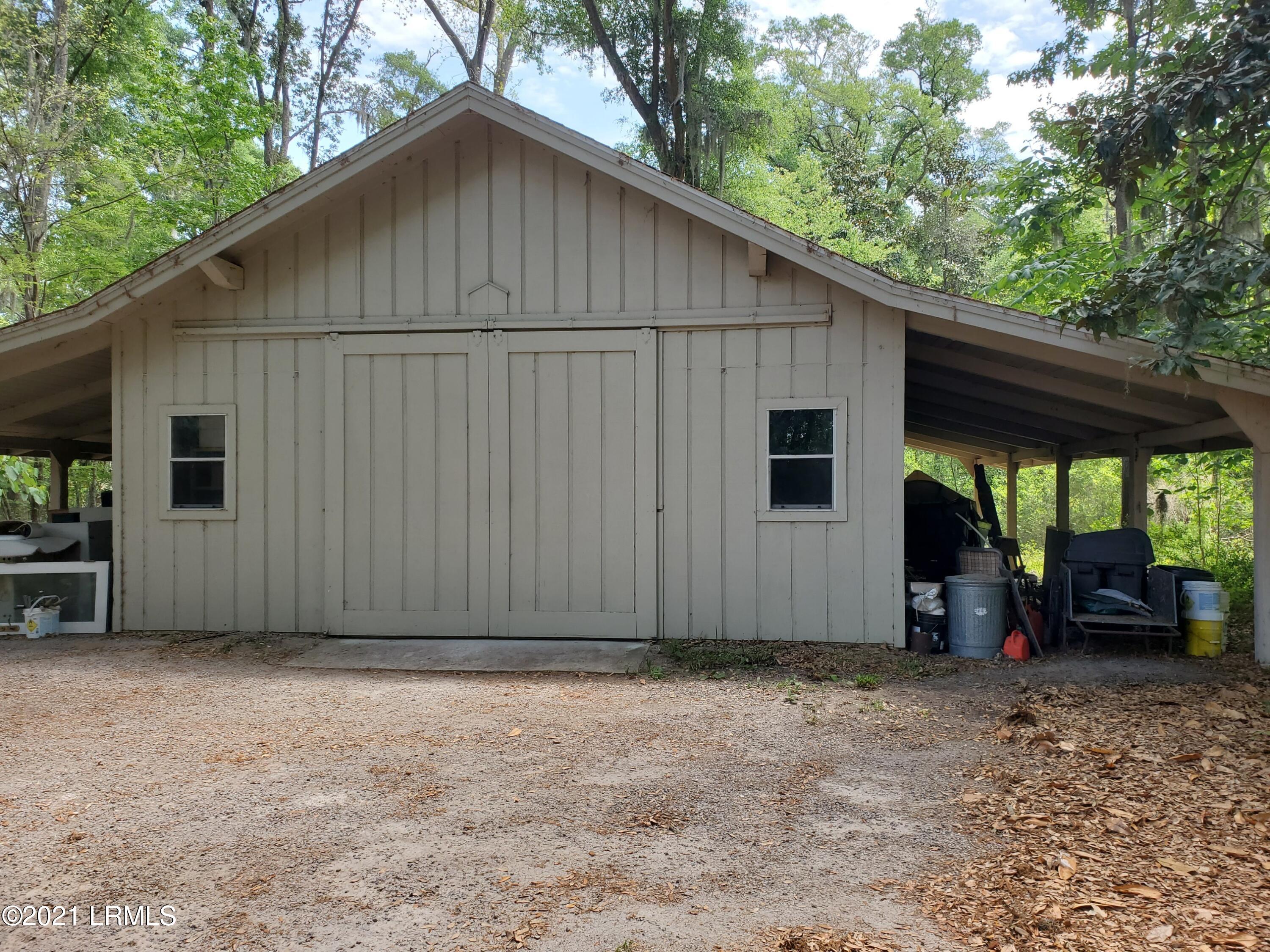 311 Tom Fripp Road St. Helena Island, SC 29920 - Photo 31 of 45 BARN