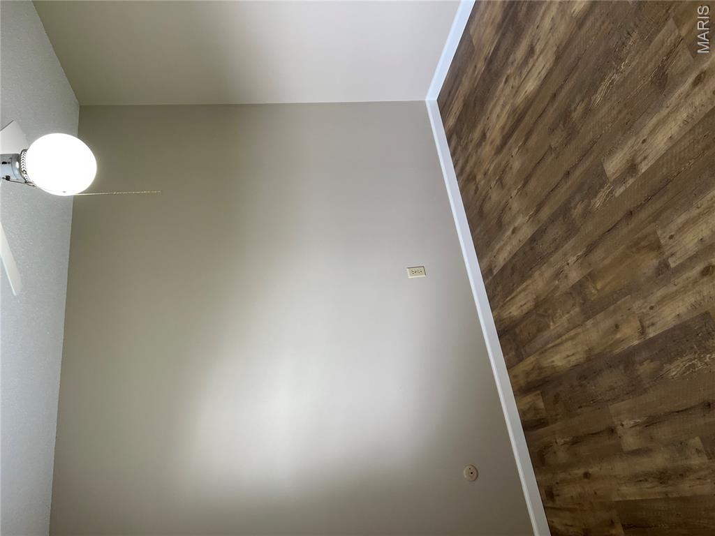 3211 College Avenue Alton, IL 62002 - Photo 8 of 14