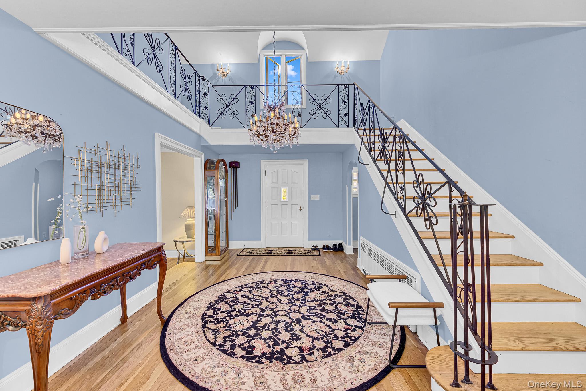64 East Roe Boulevard Patchogue, NY 11772 - Photo 2 of 37