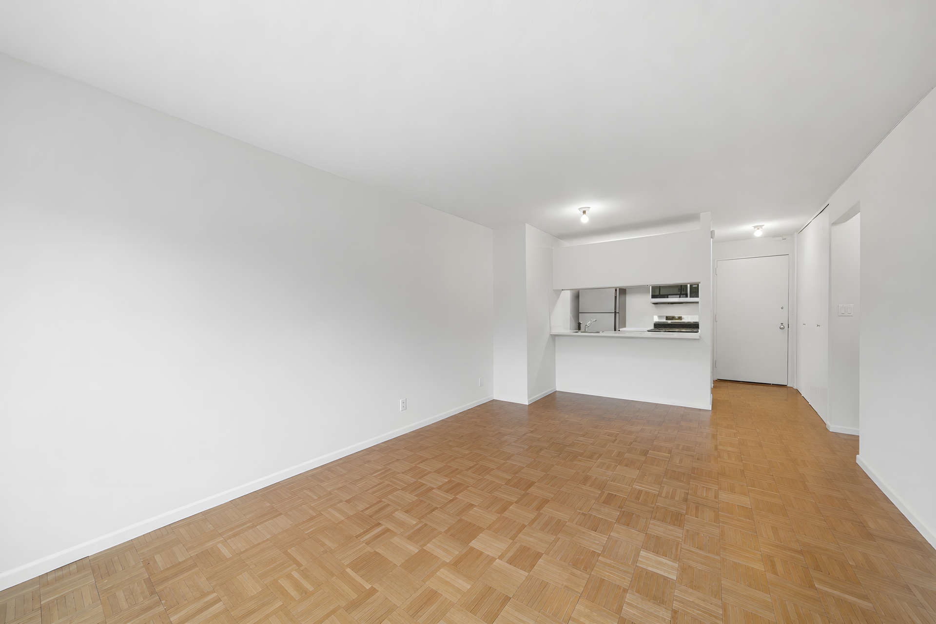 200 Rector Place, Unit 7C Manhattan, NY 10280 - Photo 5 of 16