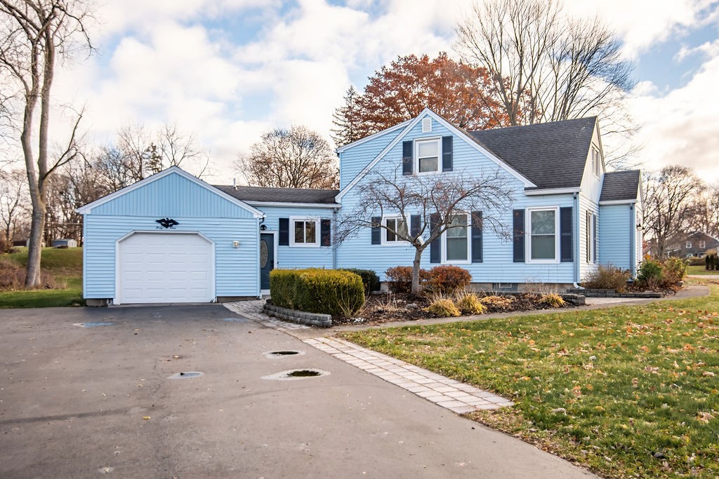 Welcome to 41 Springbrook!