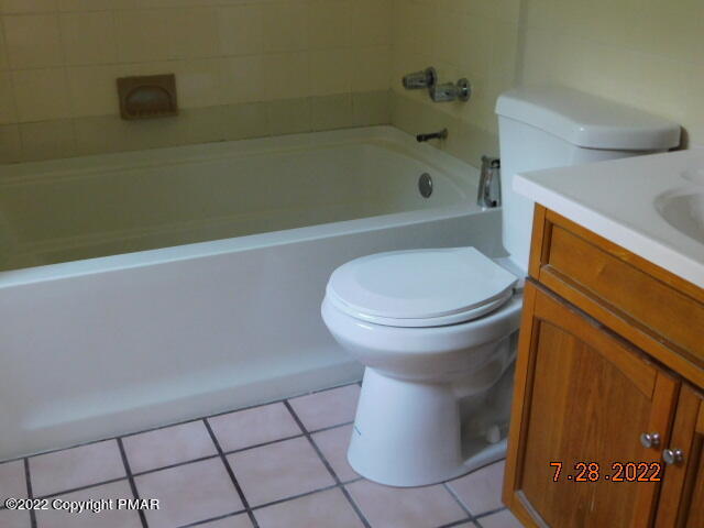140-1109) Falls Road Bushkill, PA 18324 - Photo 8 of 31 DSCN3232