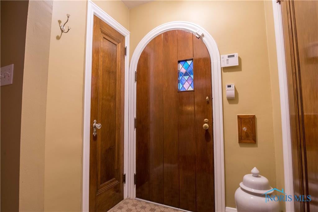 3018 Goddard Road Toledo, OH 43606 - Photo 5 of 36 Gallery Image 5