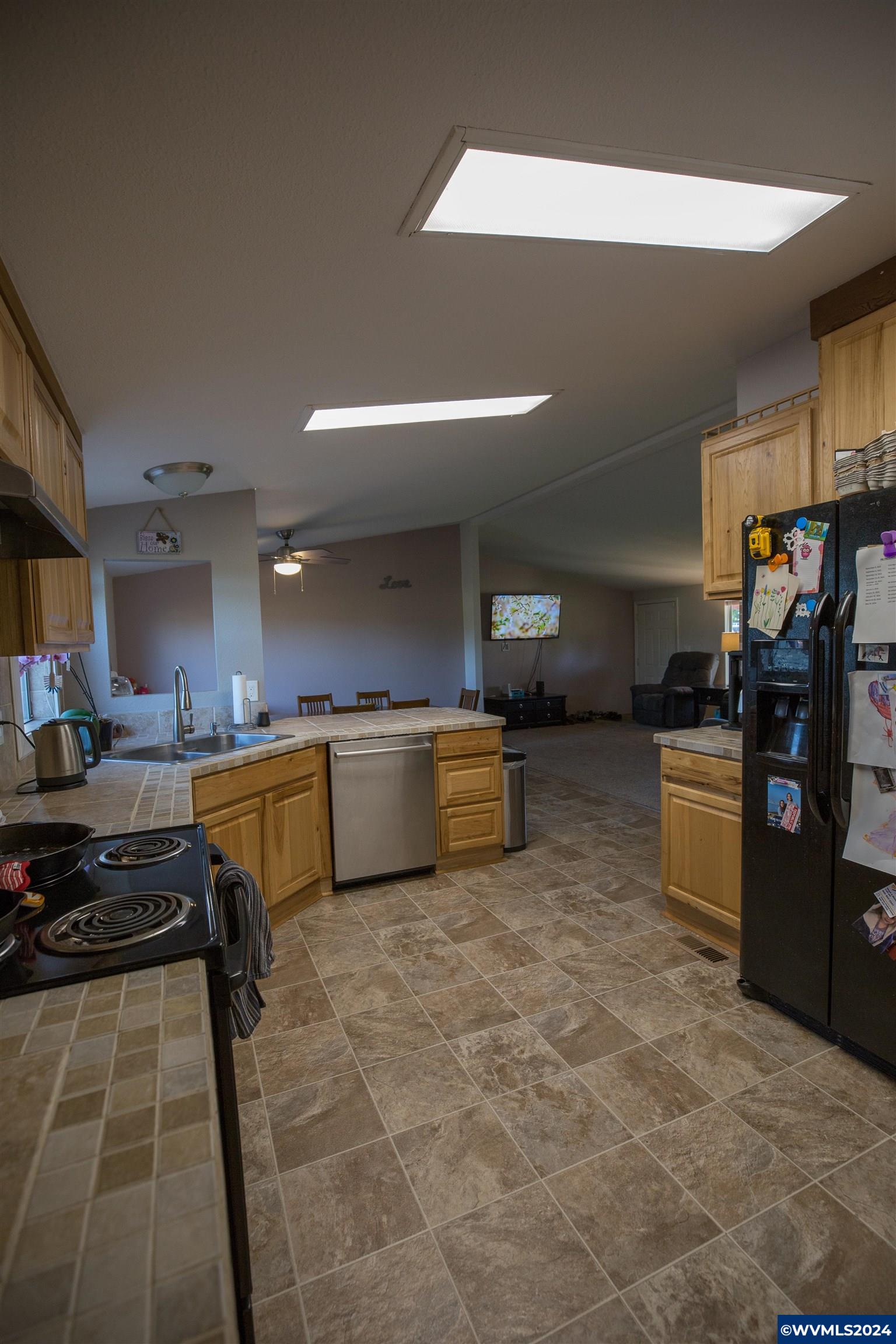 2835 Stoltz Hill Road Lebanon, OR 97355 - Photo 20 of 42 Gallery Image 20
