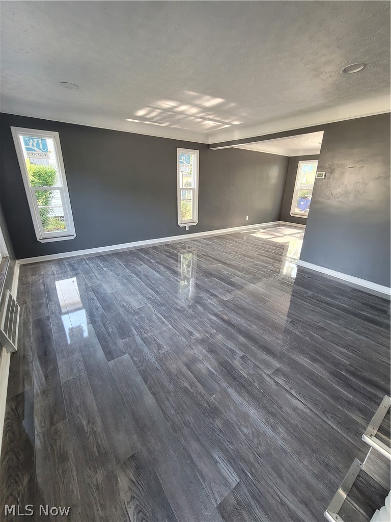 3969 Strandhill Road Cleveland, OH 44128 - Photo 5 of 35 Gallery Image 5