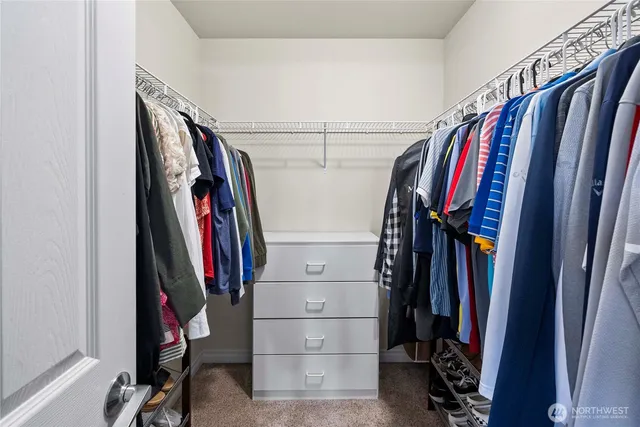 $829,950 | 8207 66th Ave Court East, Puyallup, WA 98371