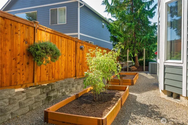 $829,950 | 8207 66th Ave Court East, Puyallup, WA 98371