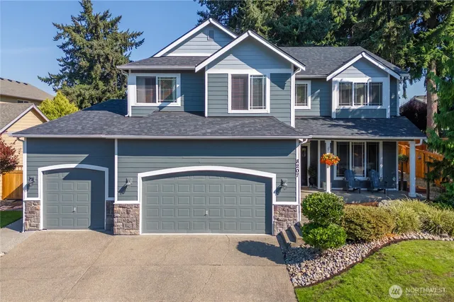 $829,950 | 8207 66th Ave Court East, Puyallup, WA 98371