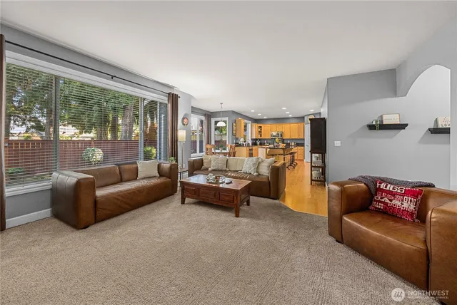 $829,950 | 8207 66th Ave Court East, Puyallup, WA 98371