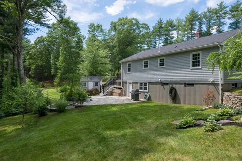 $550,000 | 50 Spring Street, Plympton, MA 02367
