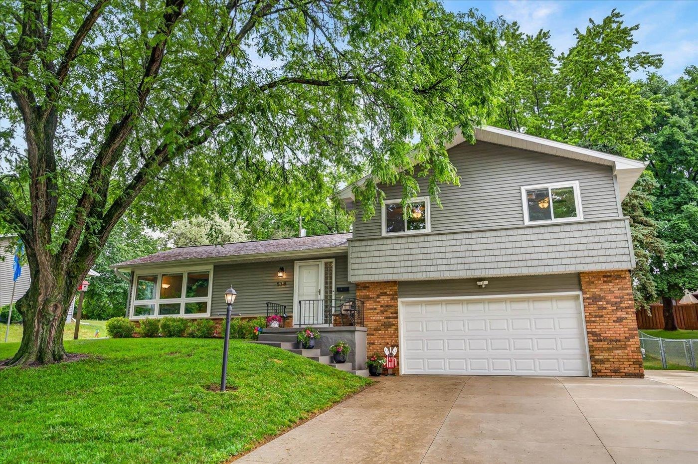 5318 Kingsbridge Road Madison, WI 53714 - Photo 1 of 47
