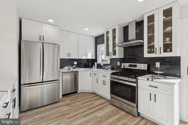 $429,900 | 3858 Violet Drive, Philadelphia, PA 19154